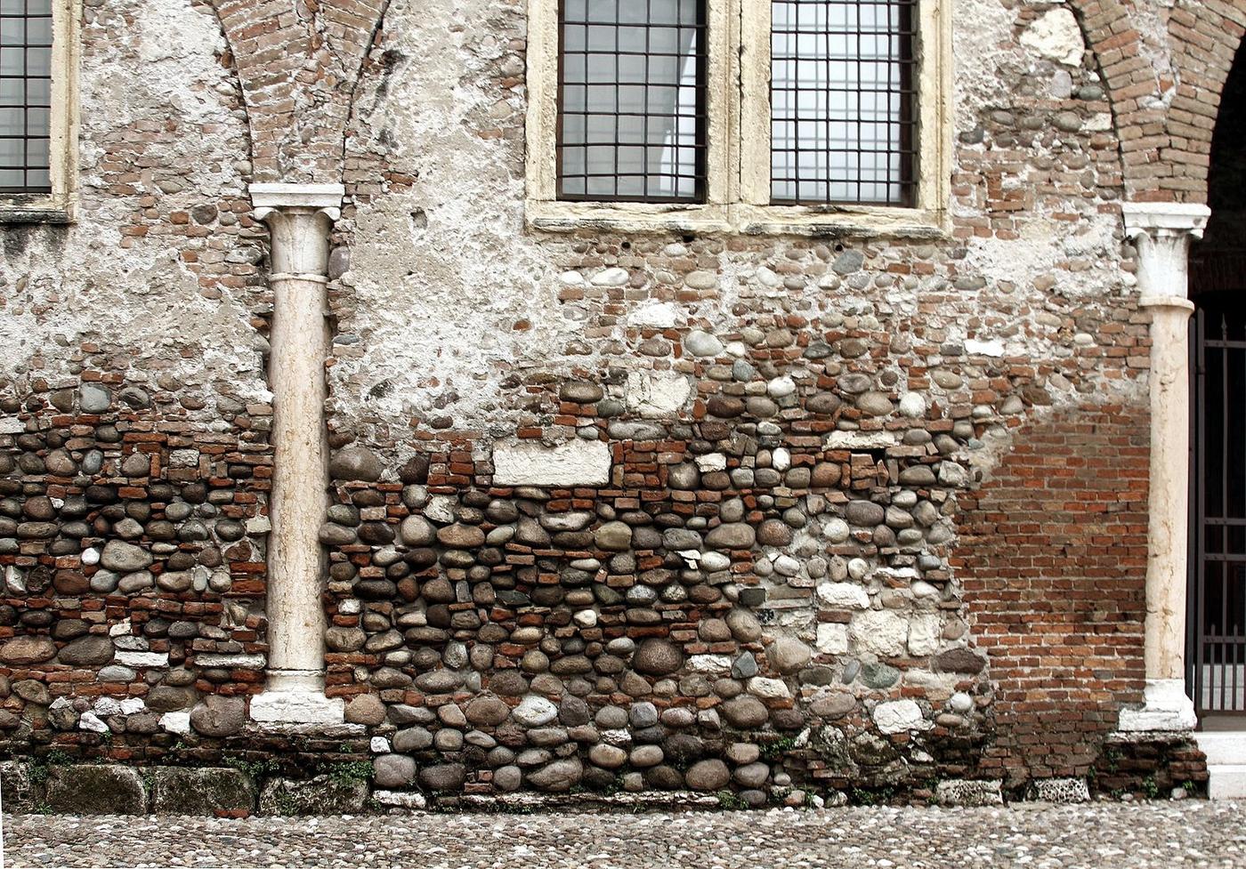 Spolia, San Procolo, Verona